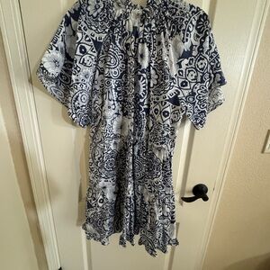 Elegant Navy and White Patterned Dress